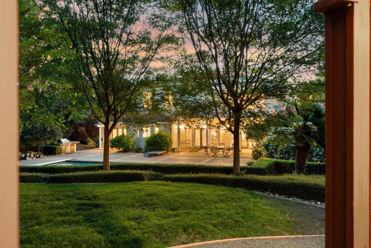 14210 Berry Hill Ct