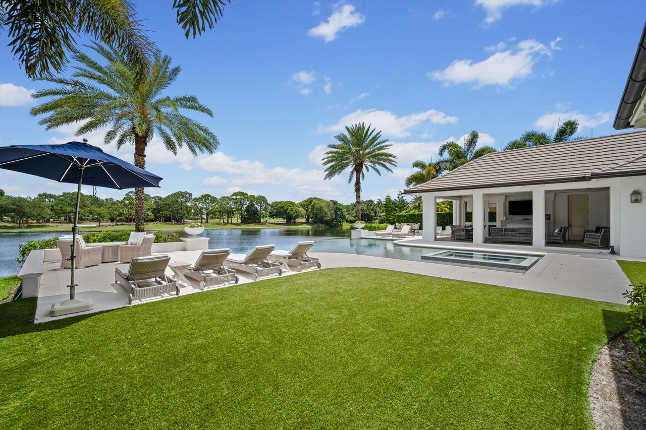 194 Locha Drive