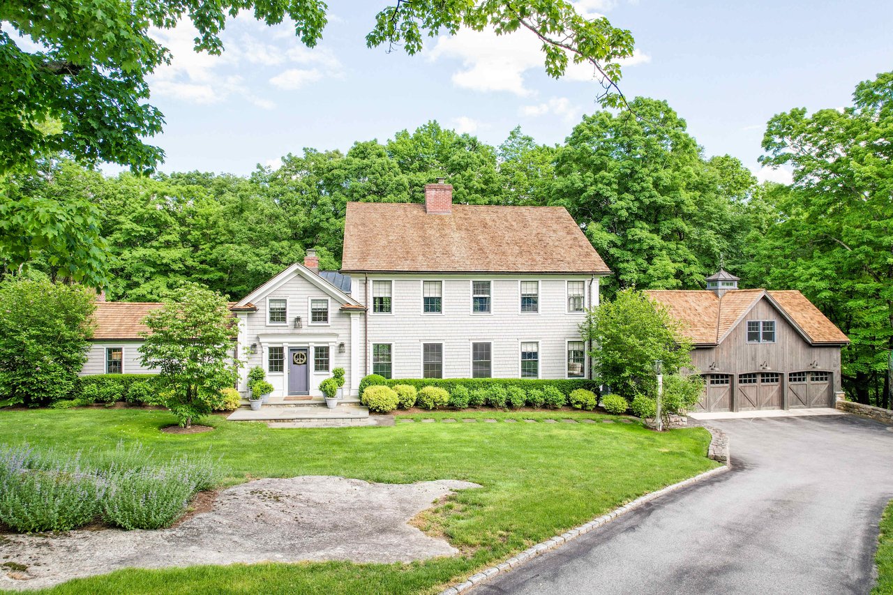 250 E Middle Patent Road