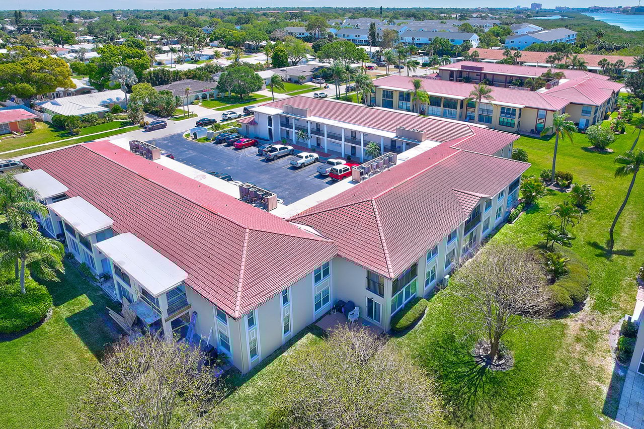 10280 Imperial Point Dr W, #20, Largo, FL 33774