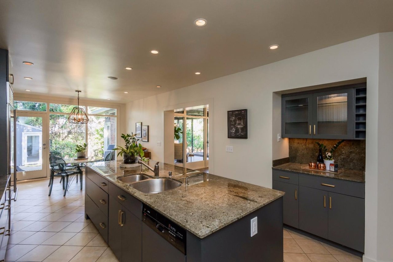 21 Hayward Ct