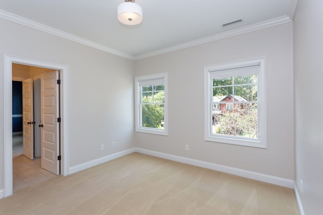 102 Founders Rdg Dr