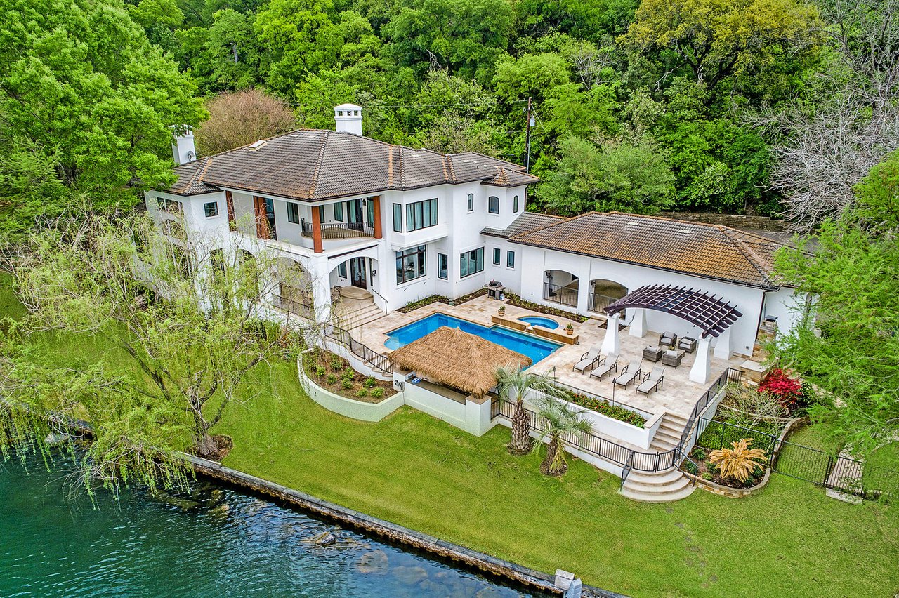 4009 Rivercrest Drive