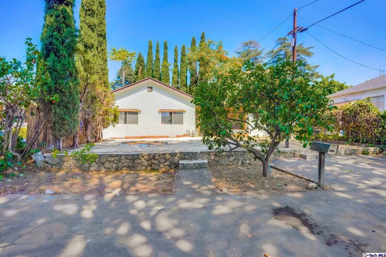 Sold - 2515 Mary Street, La Crescenta