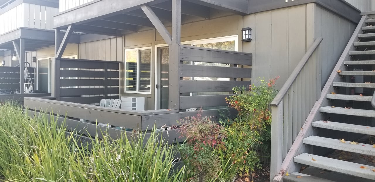 Remodeled Ground Level Unit in Club Villas!