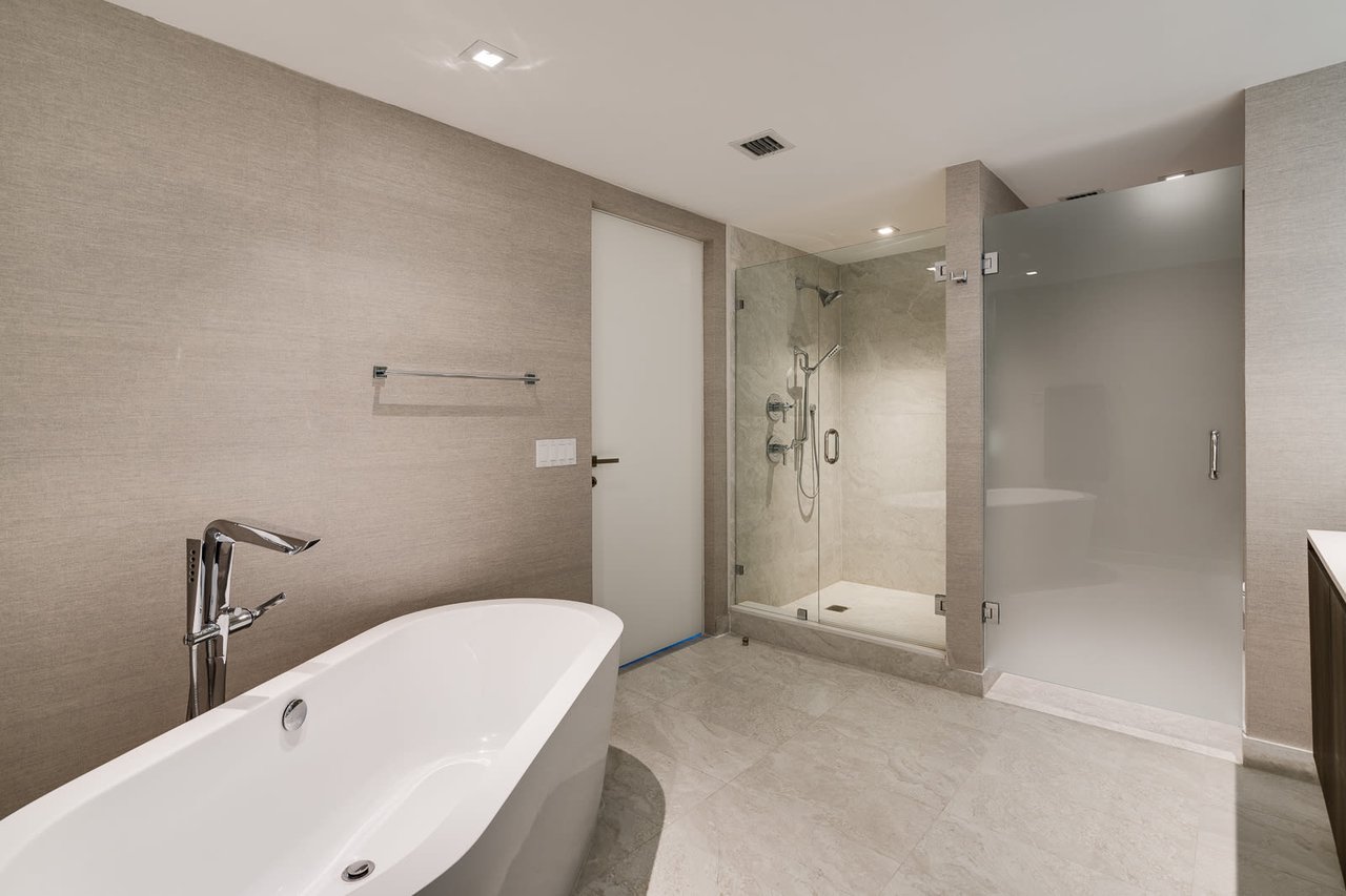 Aria on the Bay | Edgewater