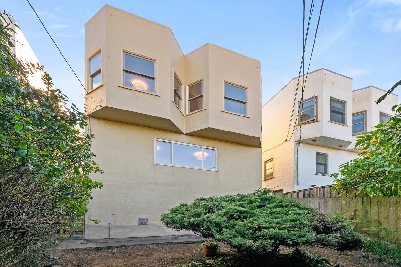Classic Mediterranean in Forest Hill Extension
