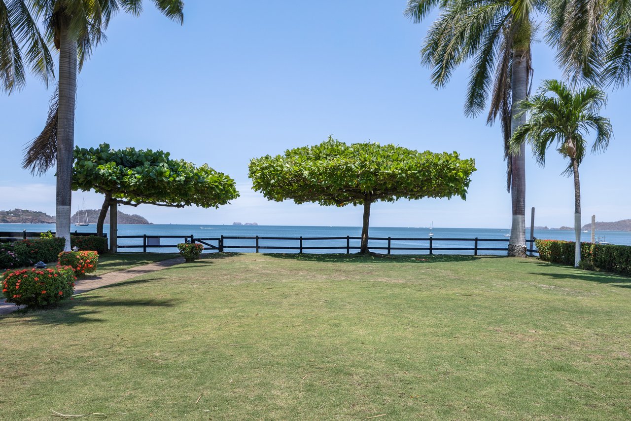 Beachfront El Destino #1A