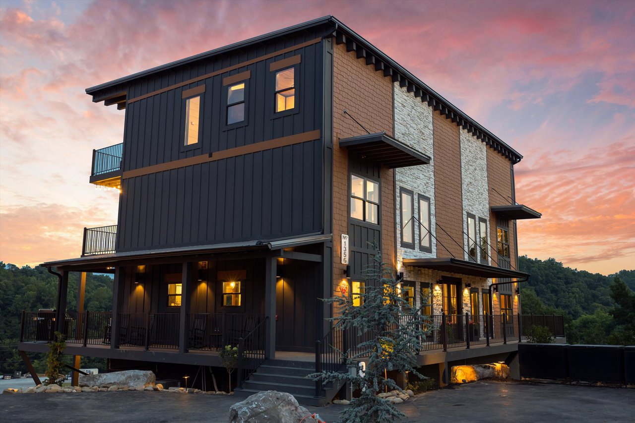 1362 Rambling Creek Way