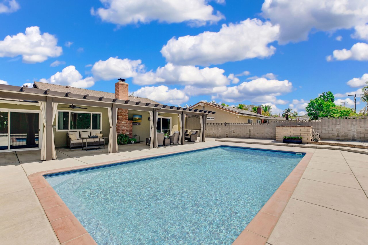 1298 Oak Ridge Drive
