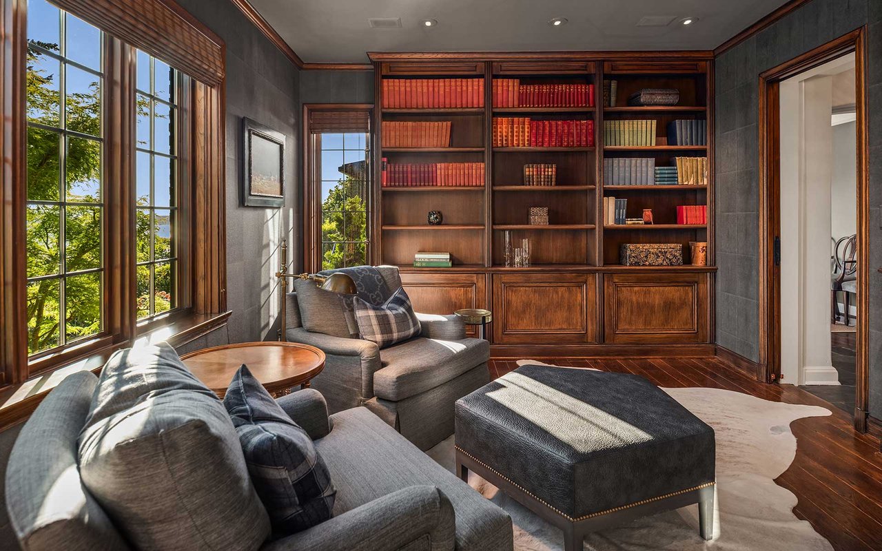 Historic Waterfront Estate in Magnolia