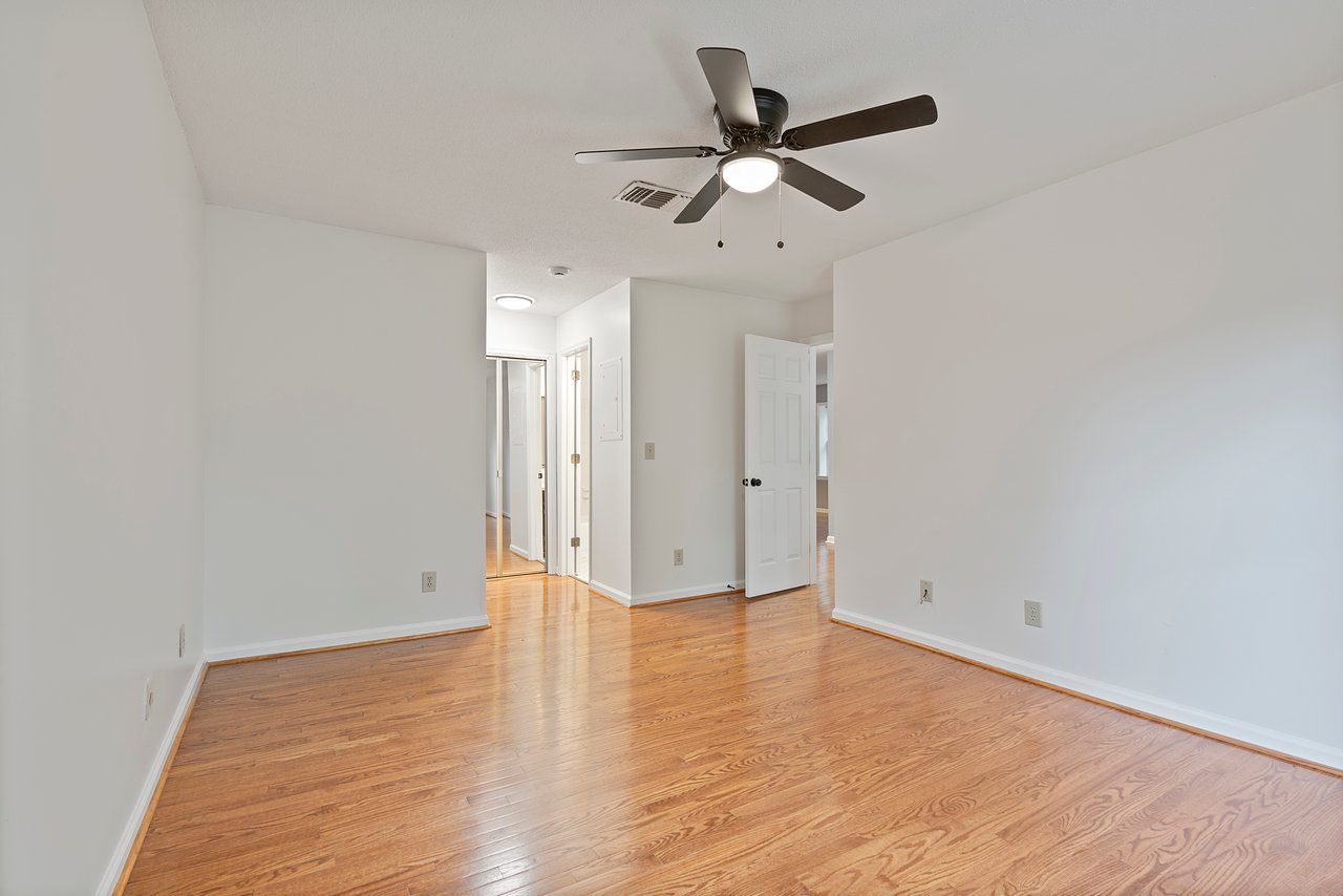 Updated 1BR Condo Near Redstone Arsenal – Convenient, Modern Living in Huntsville!