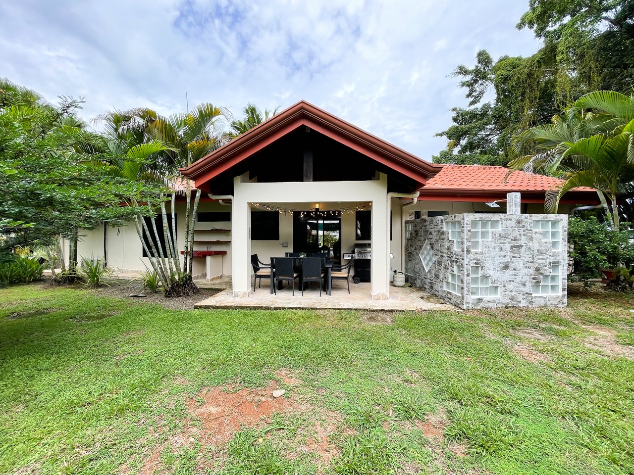 Ocean View Home With Expansion Sites, Ojochal, Puntarenas