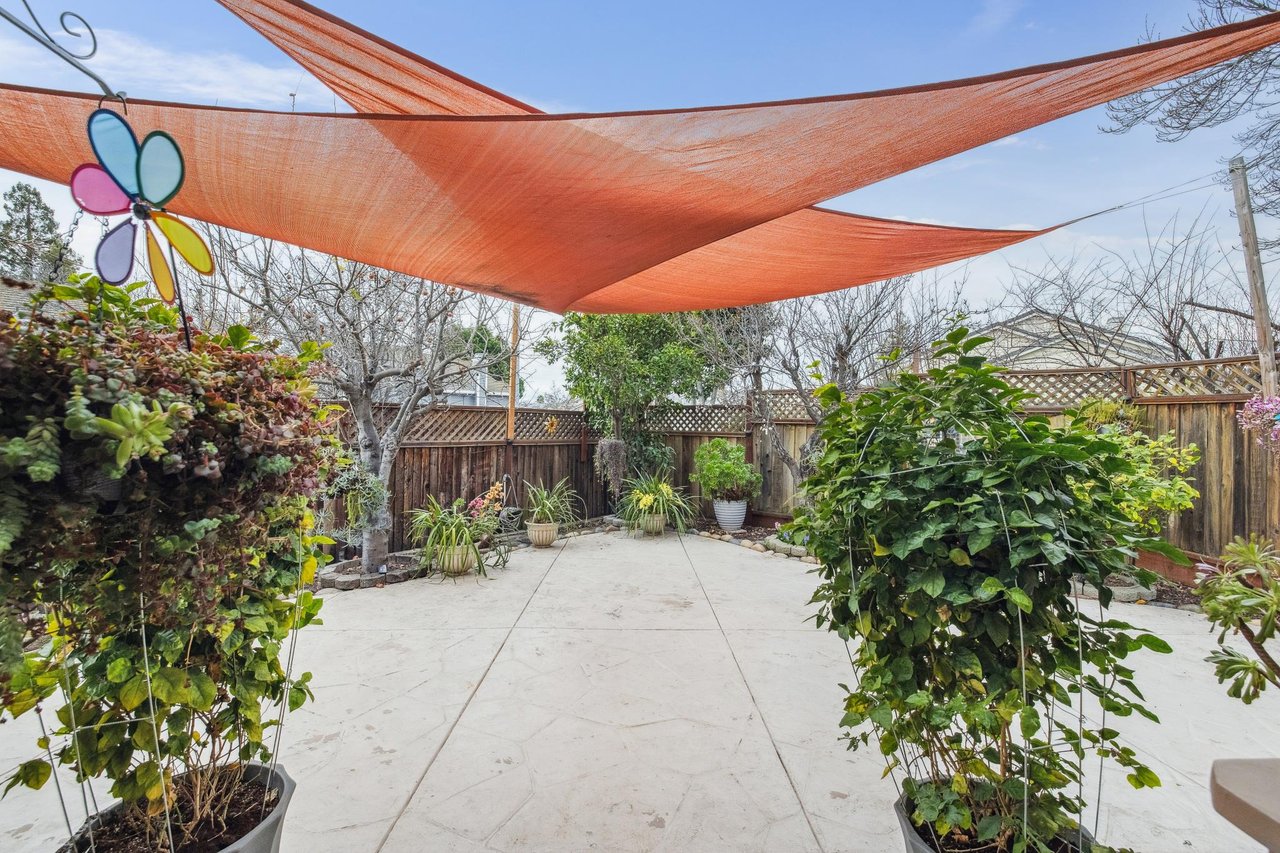 1468 Leaftree Circle