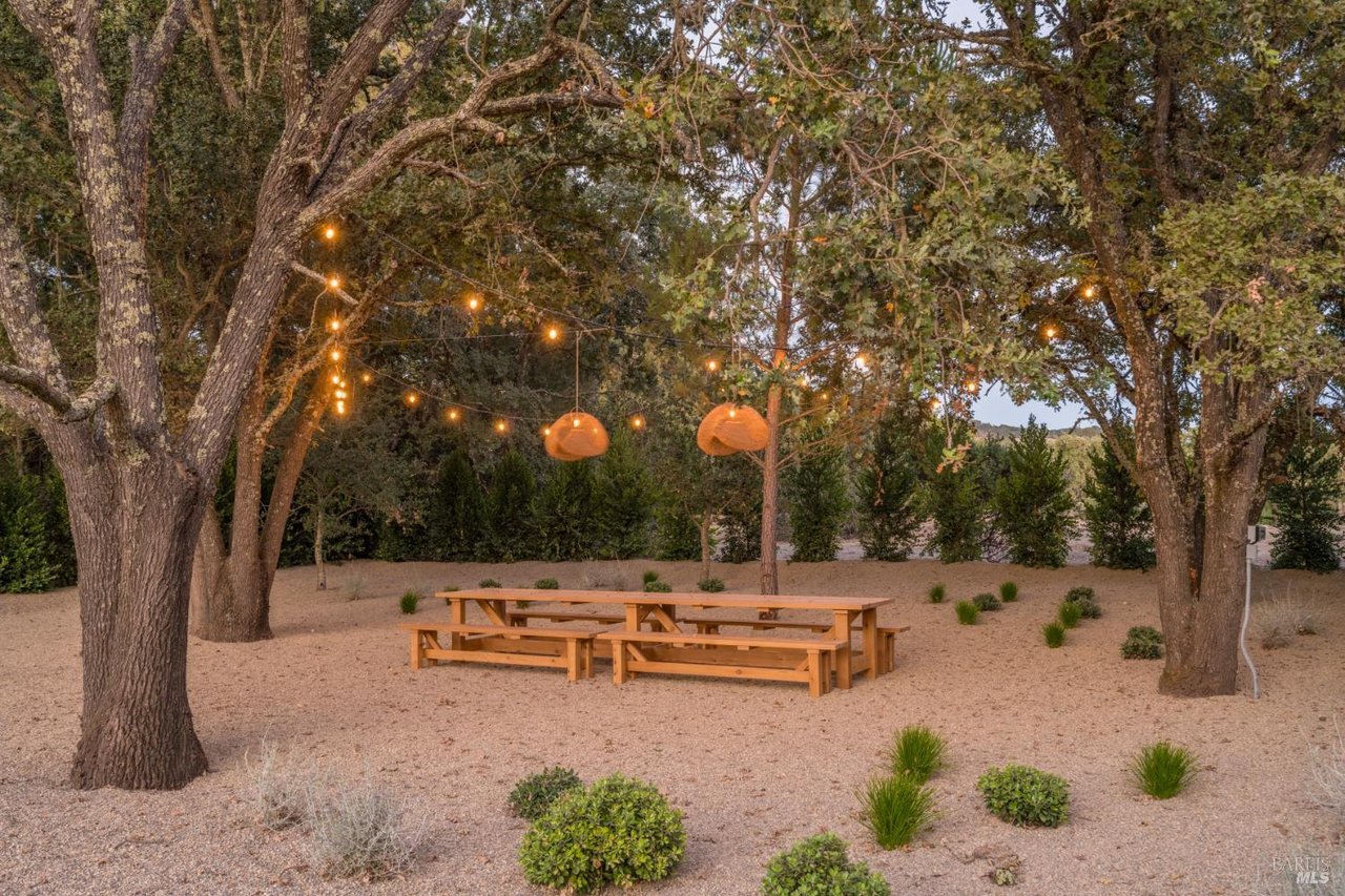 1438 Ridge Valley Road