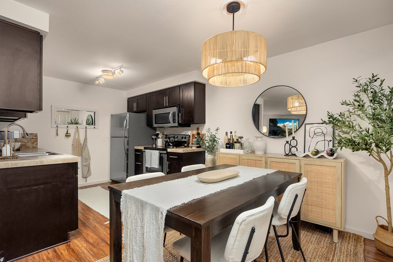 215 9th Street Unit: D102