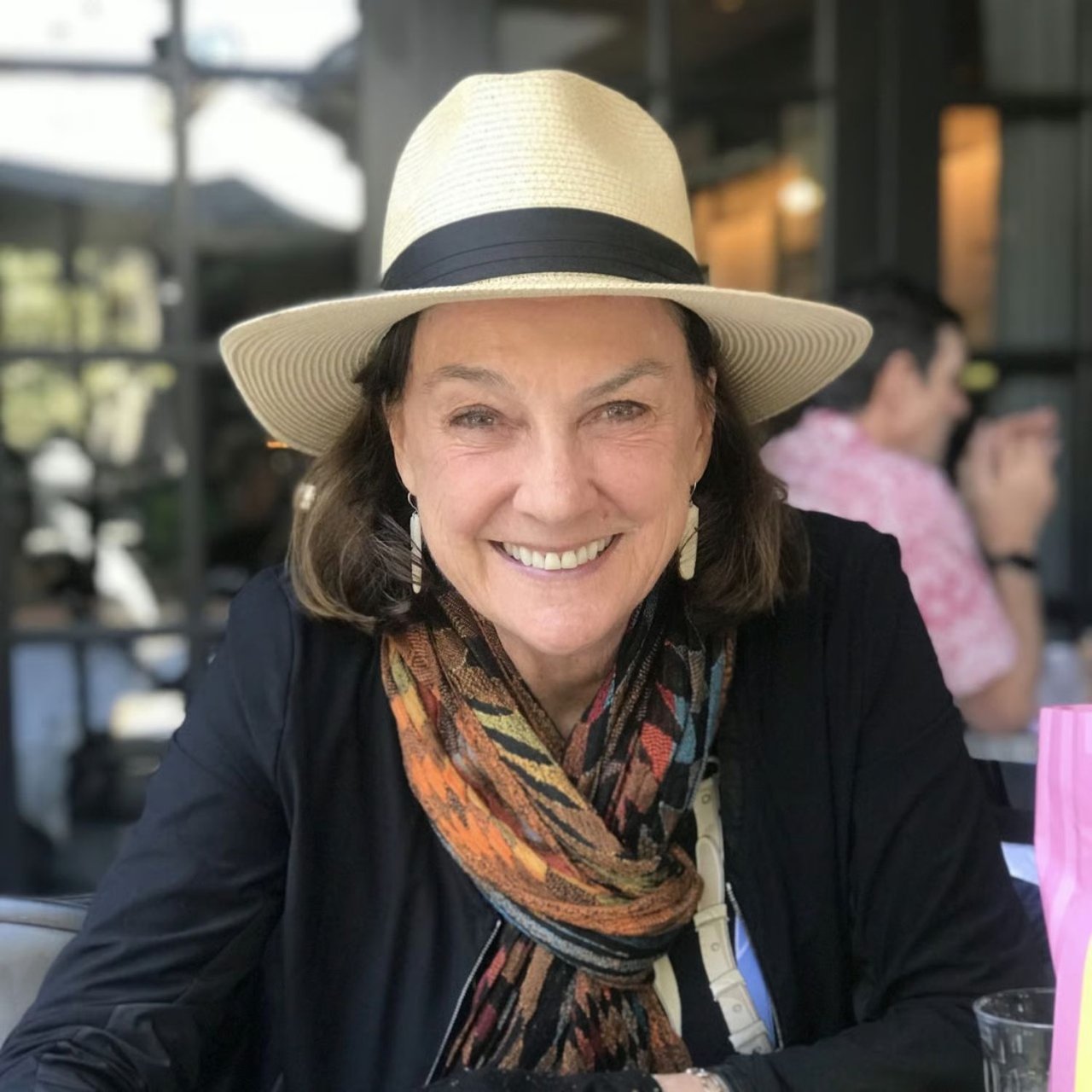 Lyn Jason Cobb Menlo Park, CA Real Estate Agent Headshot