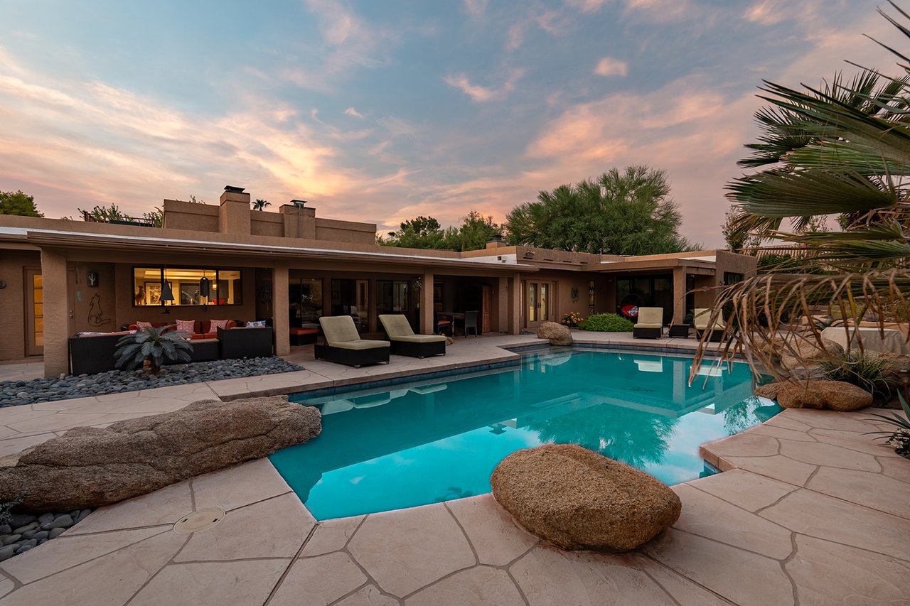 7507 N VIA DE LOS LIBROS