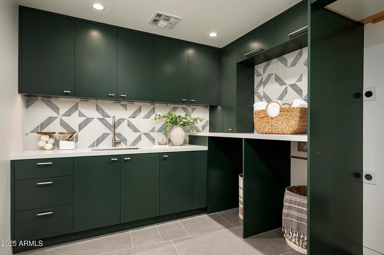 5120 N CASA BLANCA Drive