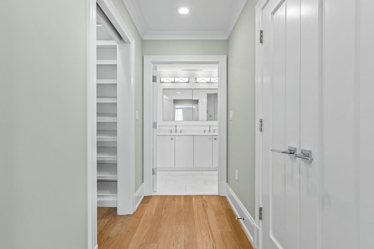 227 East 67th Street, Apt 4