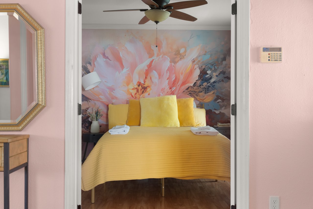 Bloom & Float Getaway 🌸 | Pool Home 5mi to SoCo