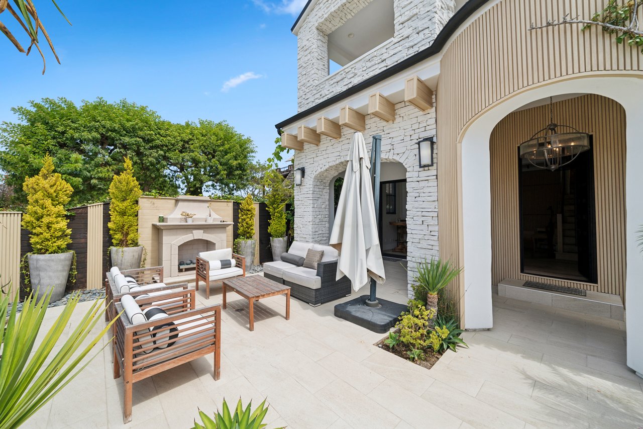 312 Carnation Avenue