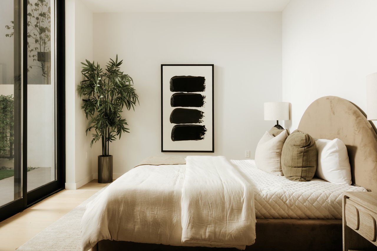 2919 Waverly Unit: 103