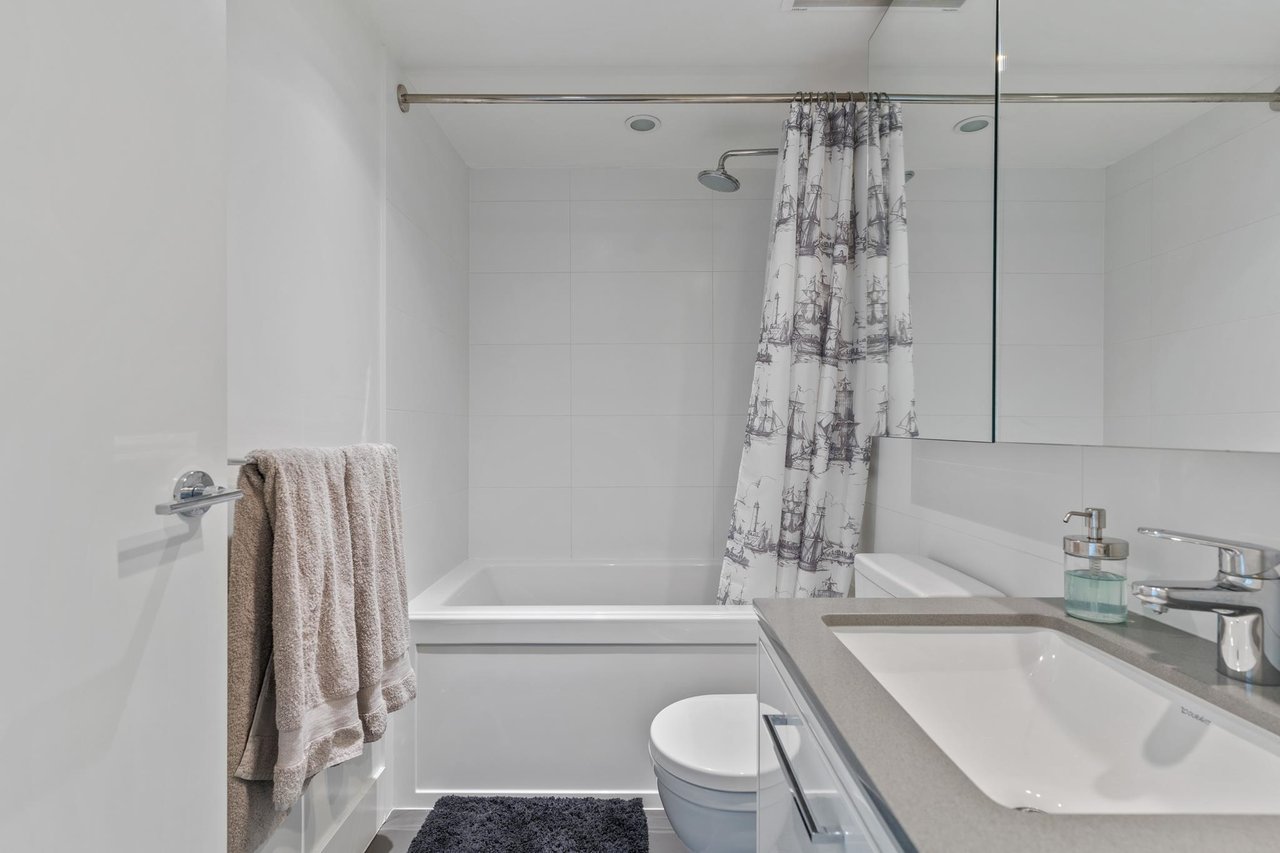 1608-680 Seylynn Cres