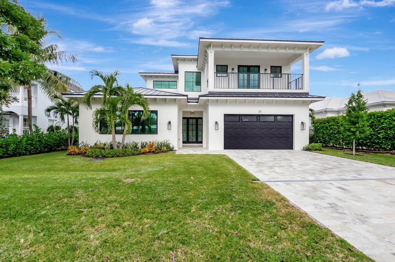 17 NW 16th St