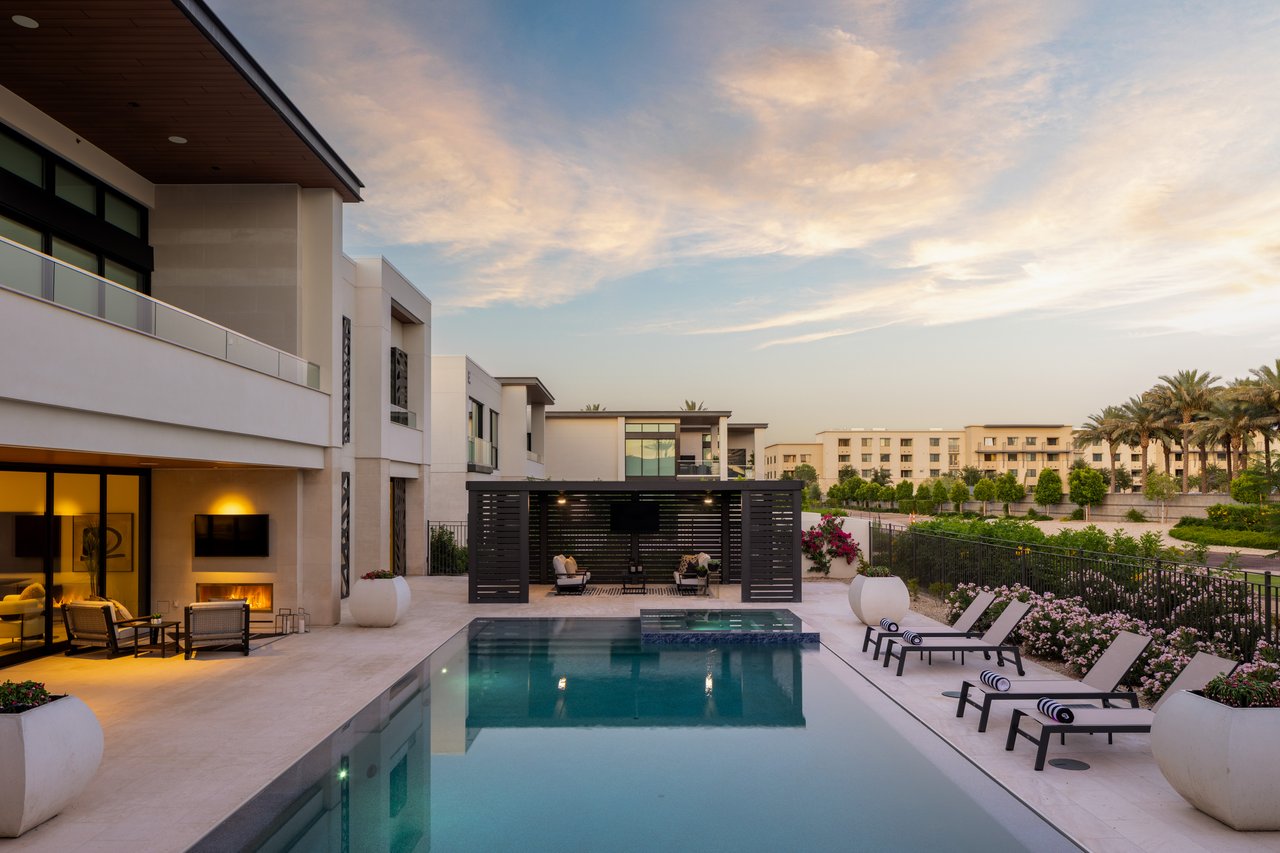 6587 N PALMERAIE Boulevard, 1050