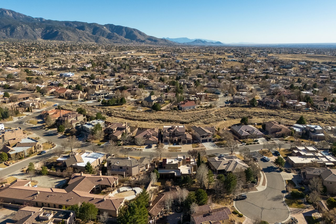 12053 Irish Mist Rd NE