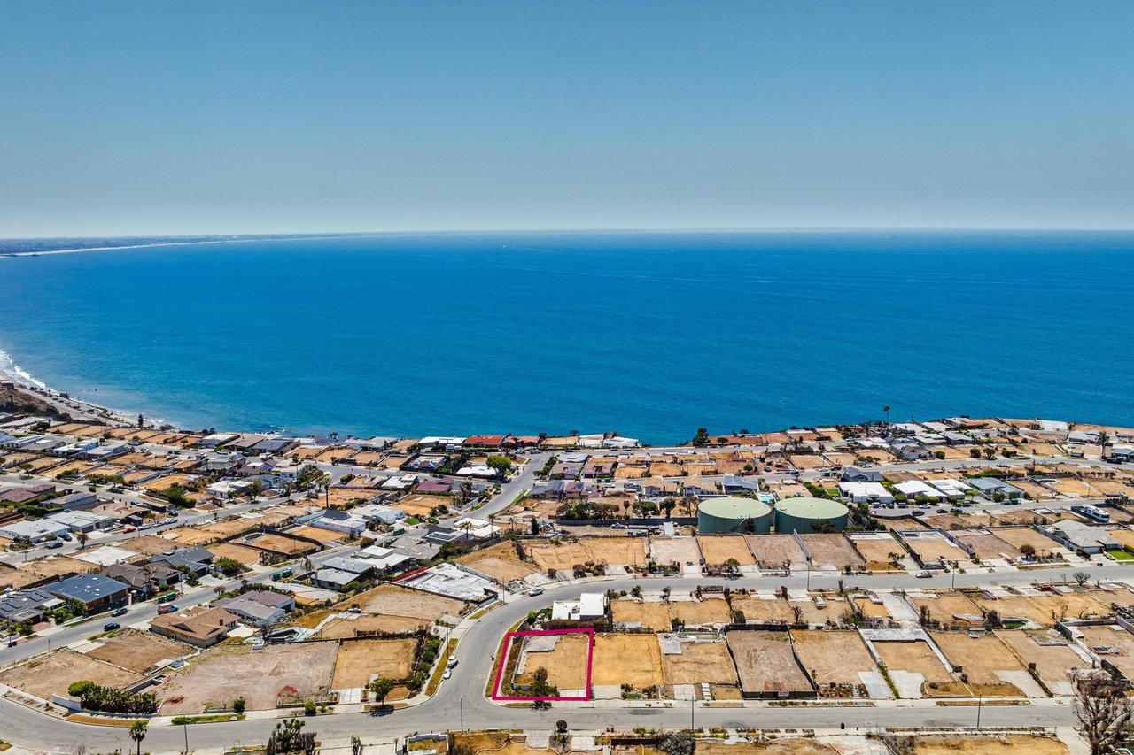 18348 Clifftop Way, Sunset Mesa