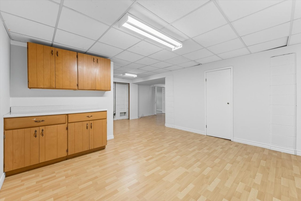 1229 Welwyn Dr