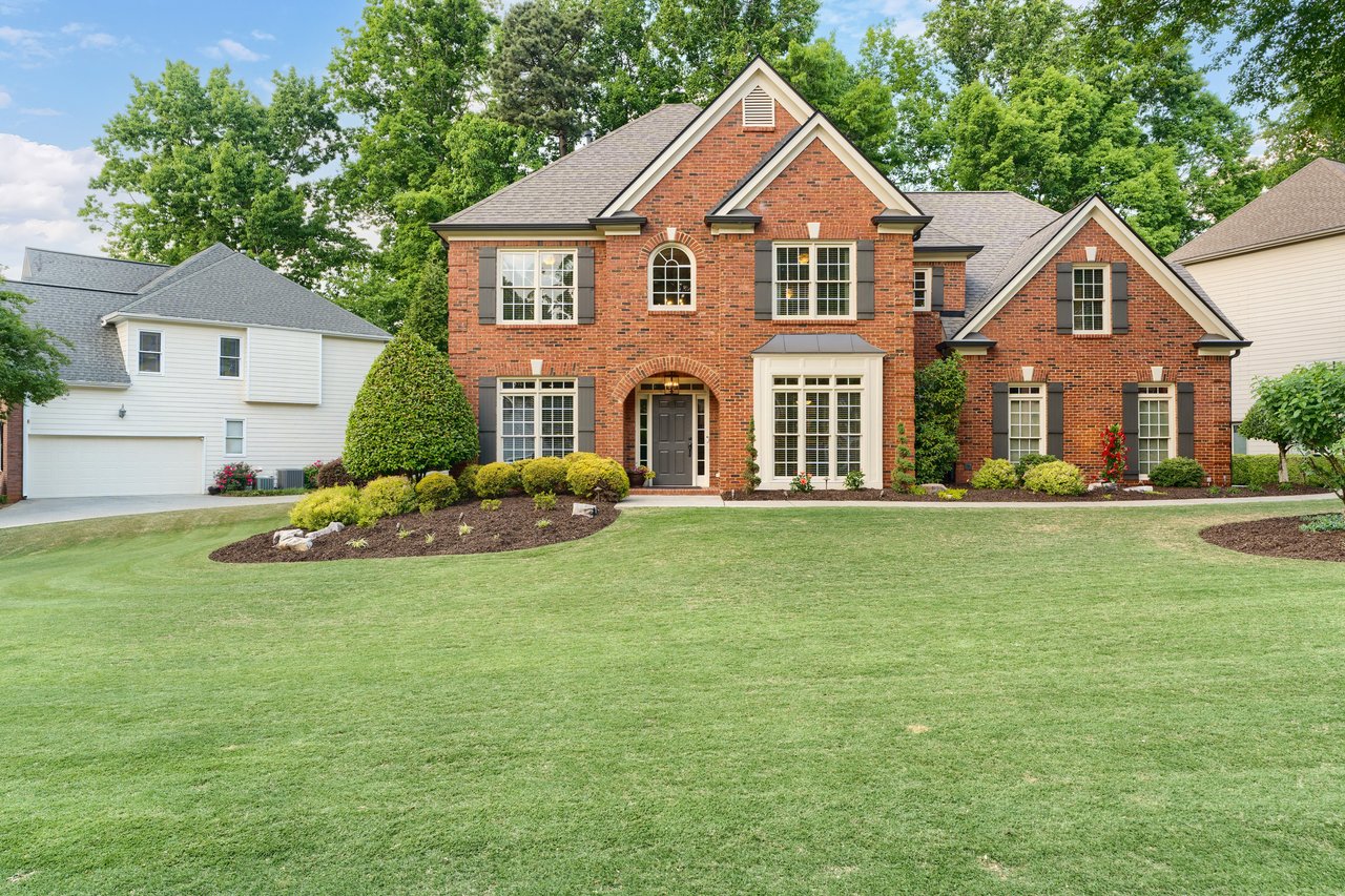 3890 Bridle Ridge Dr