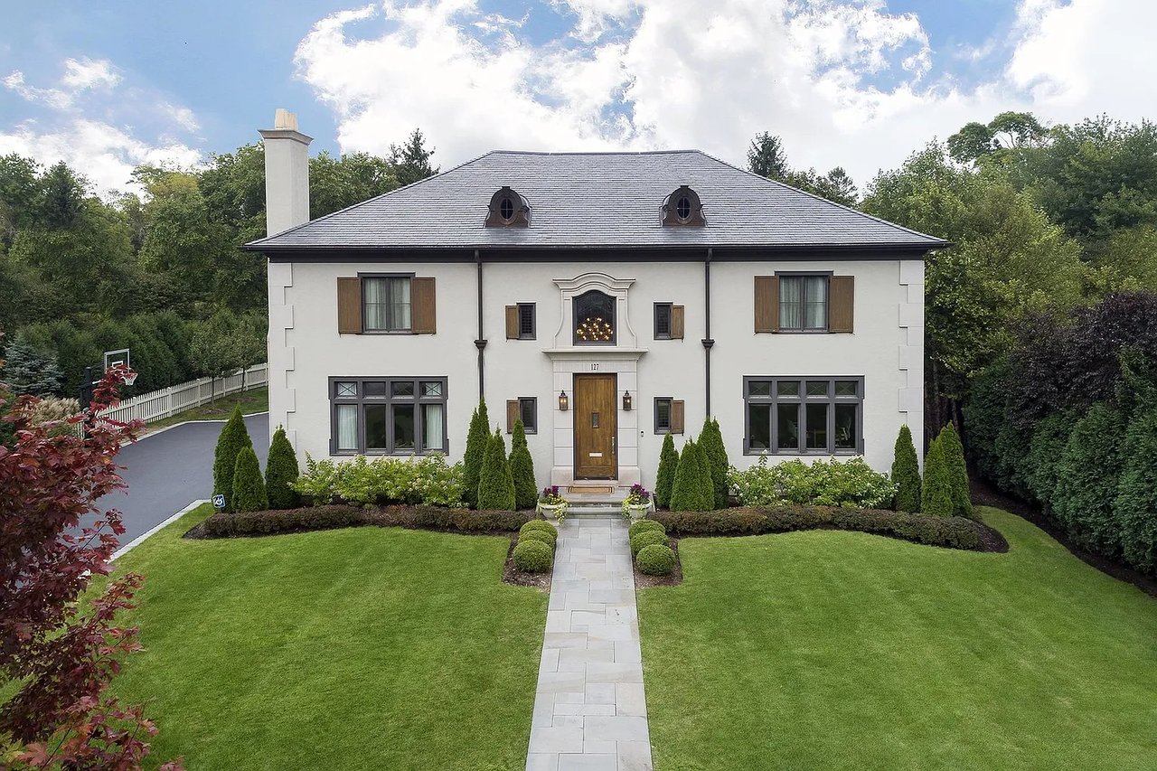 127 Old Green Bay Rd