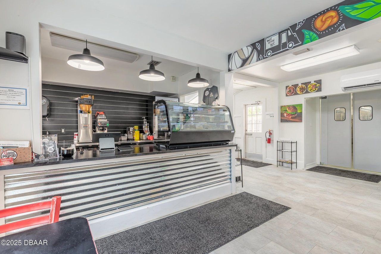 1001 Canal St