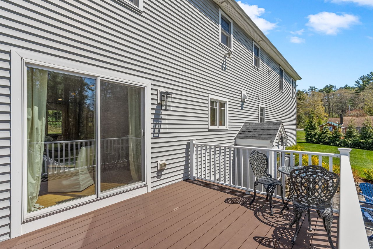 11 Lisa Ln Pembroke, MA 02359