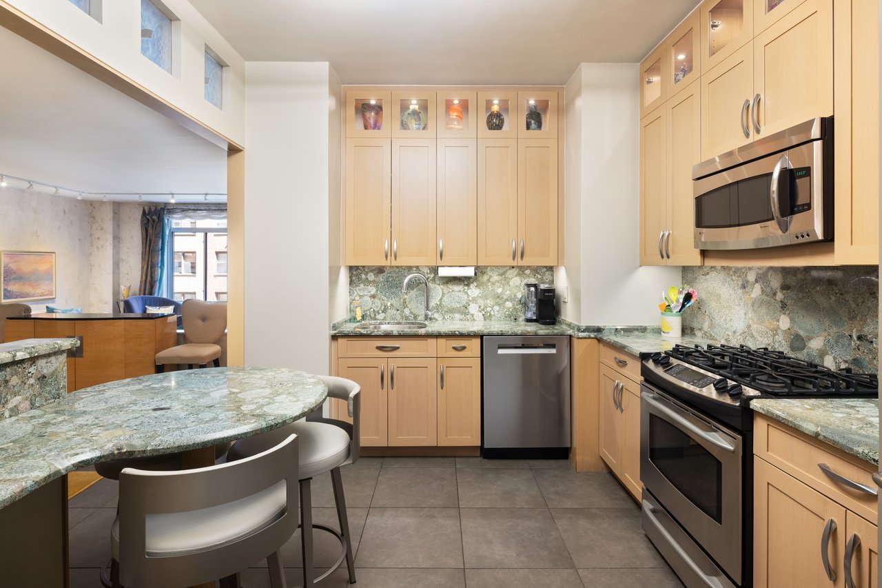 525 East 80th Street, 3A