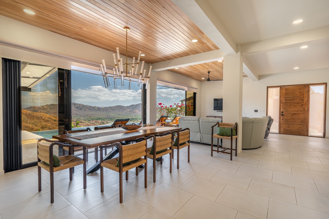 Casa En Las Rocas | Spectacular Ocean-View Home in Pacific Heights