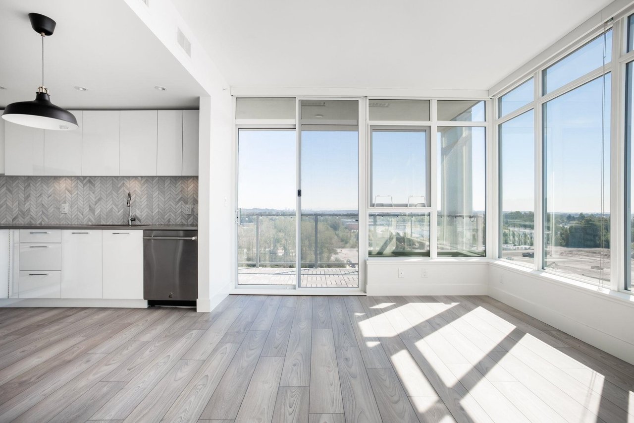 3581 E Kent Ave N, #1105