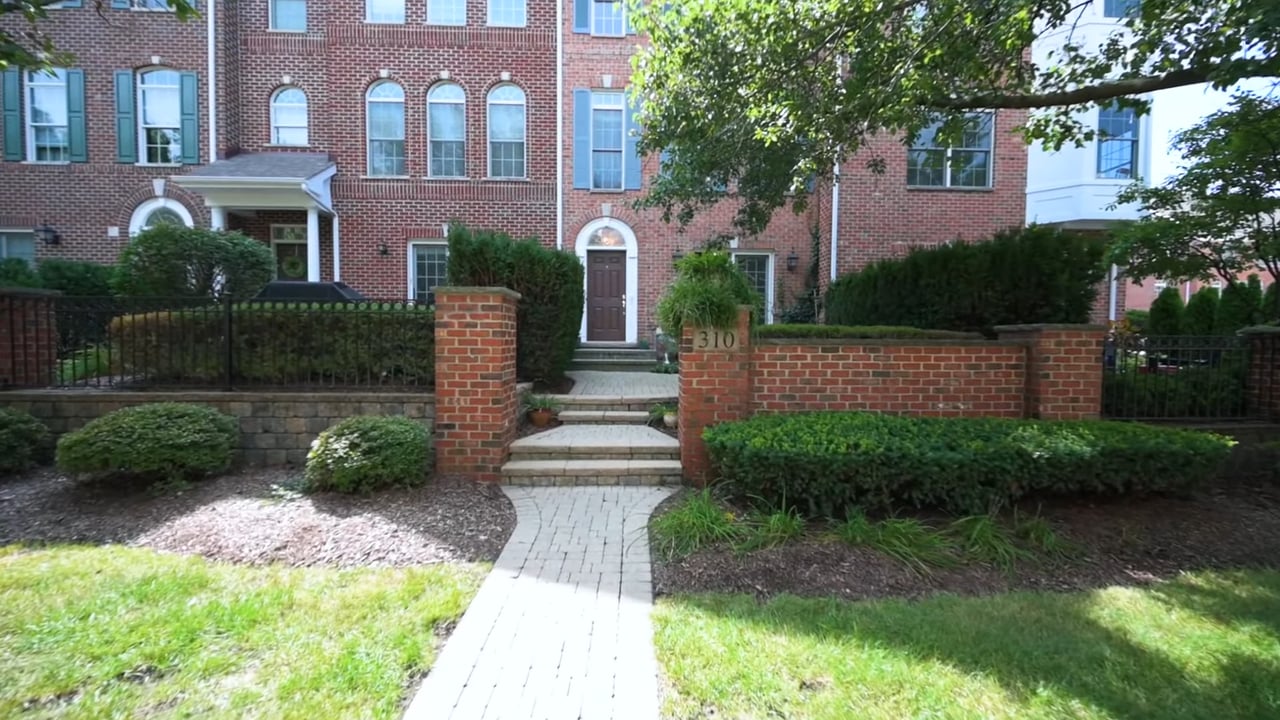 310 Big Rail Dr Carrie Bowen Branding Original