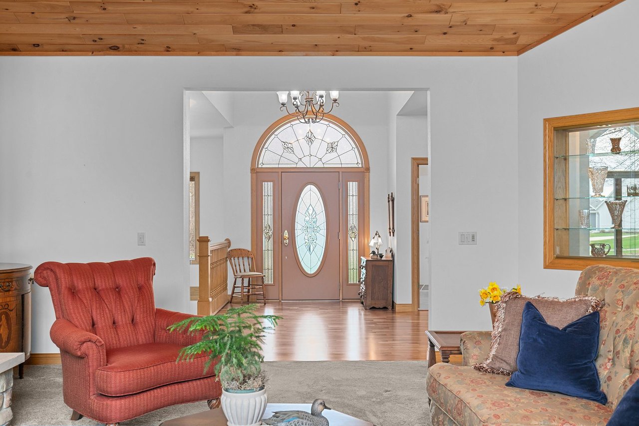 N4725 N Lakeshore Drive