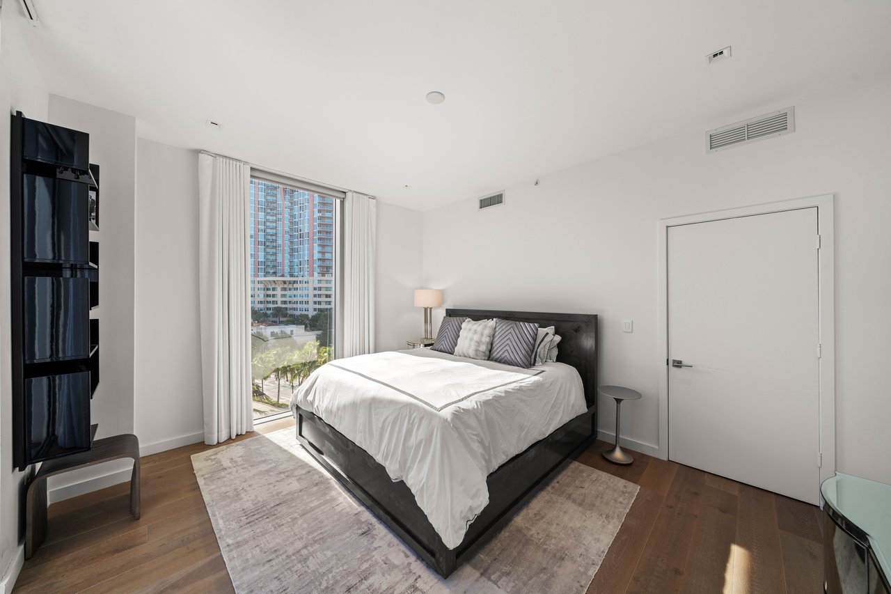 Marea Penthouse 2