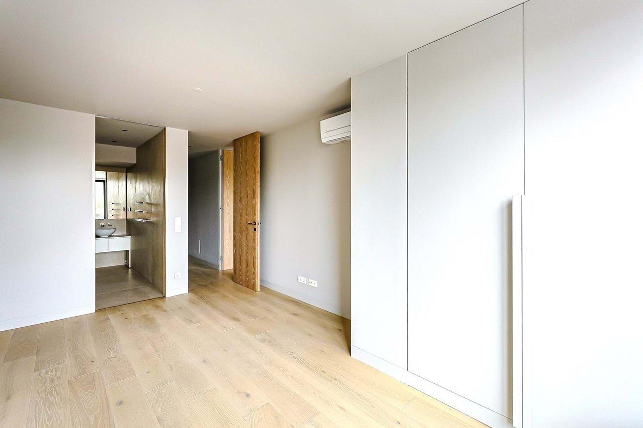 Stylish 2-Bedroom Apartment in the Heart of Lisbon with Exceptional Amenities