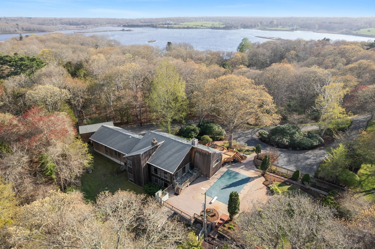 16 Wadsworth Ln Dartmouth, MA