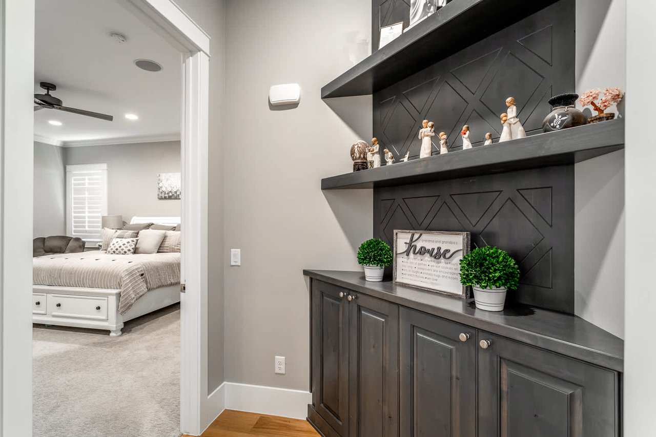 258 W Blue Quartz Dr