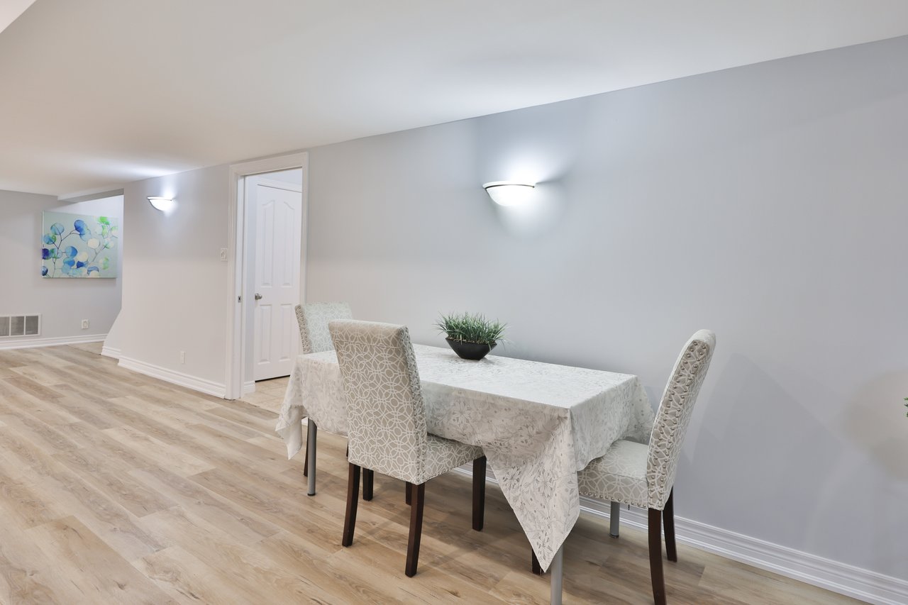 2304 Sovereign Street, Oakville