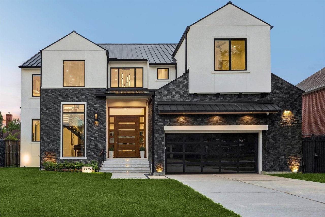 4529 Merrie Lane