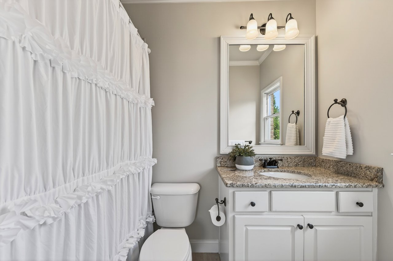 16750 Quayside Drive