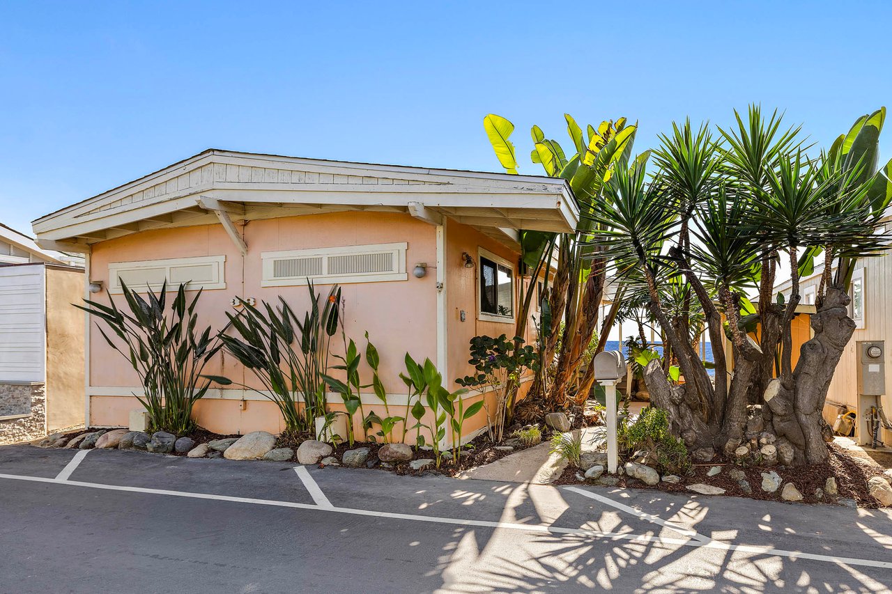 1880 N El Camino Real 38